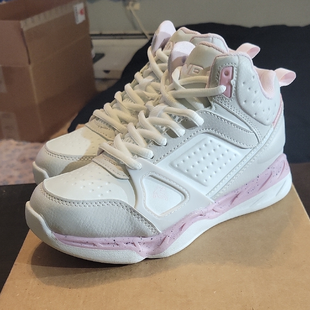 AND1 Assist 6.0 "Pink White & Grey" Sneakers Girls 3.5 Boys 2Y NWT - Picture 2 of 10